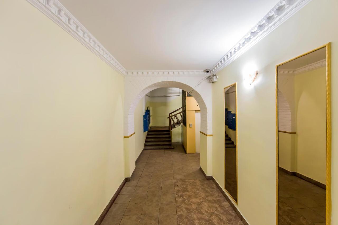 Затишна Квартира На Майдані Незалежності Kiev Bagian luar foto