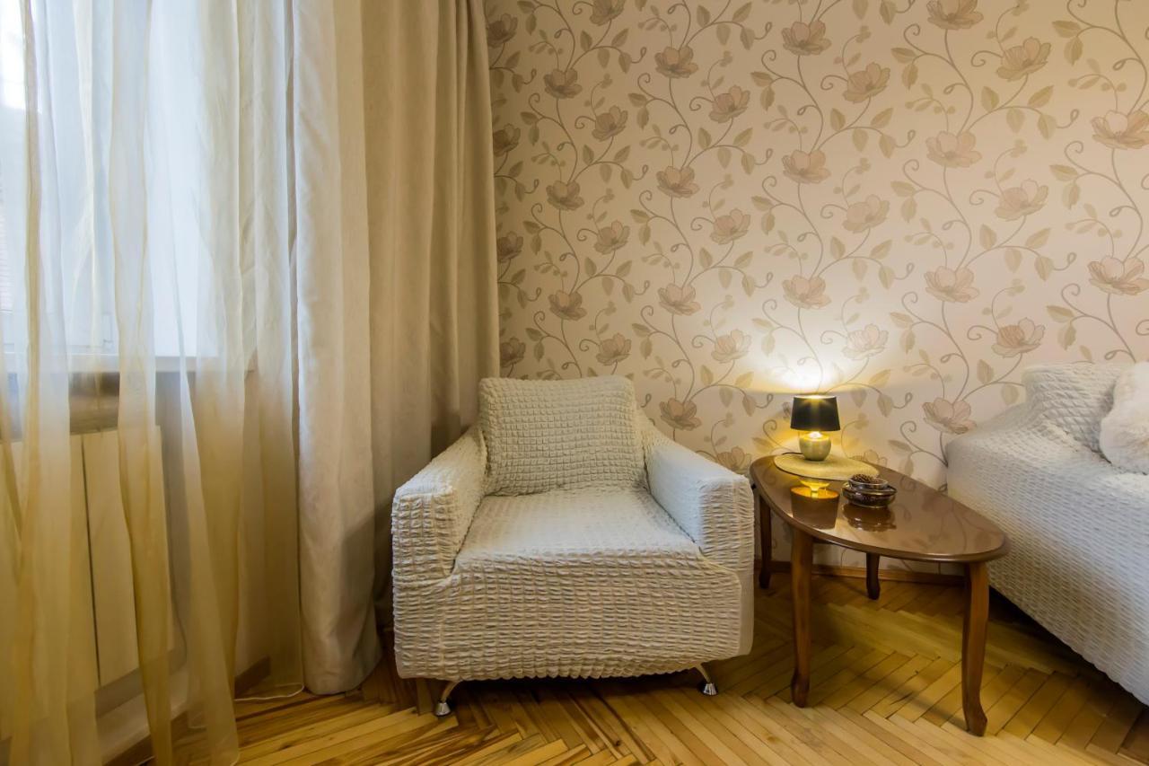 Затишна Квартира На Майдані Незалежності Kiev Bagian luar foto